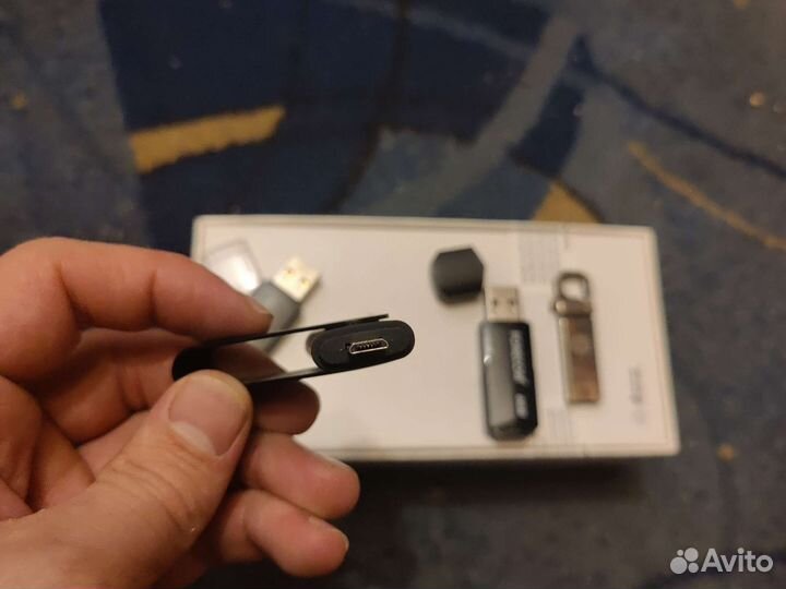 Флешка usb 32гб/32гб/8гб/1гб 1500 за всё