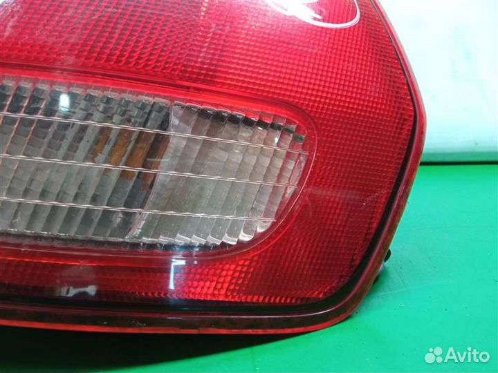 Стоп-сигнал задний правый Nissan Wingroad WFY11