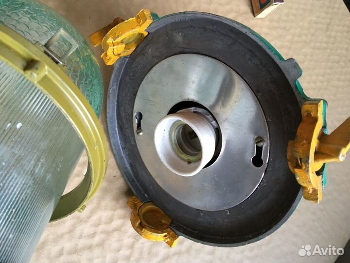 Светильник для гаража, подвала, погреба. СССР