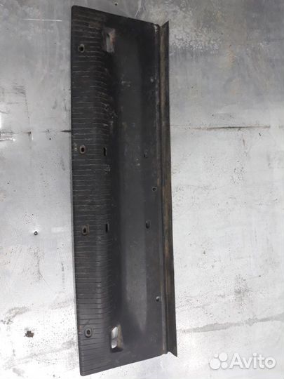 Накладка двери багажника задняя Chery Amulet A15