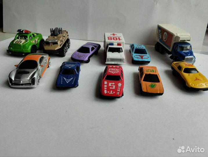 Машинки металлические