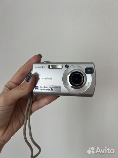 Цифровой фотоаппарат sony cyber shot