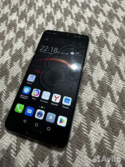 HUAWEI P20, 4/128 ГБ