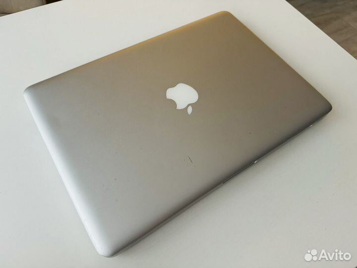 Apple MacBook Pro 13 \ Intel i7 \ 8gb \ ssd+hdd