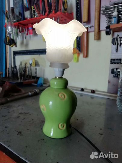 Лампа настольная