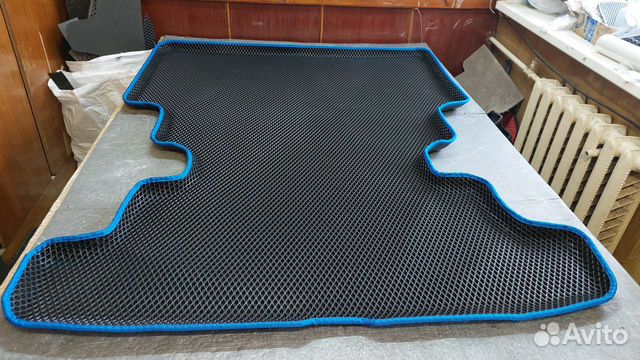 Коврик багажник на Ниву