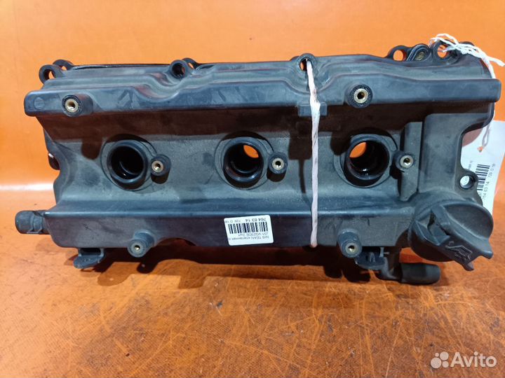 Клапанная крышка Nissan Teana J31