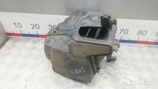 Корпус воздушного фильтра ford kuga 1 (SKR03NQ01)