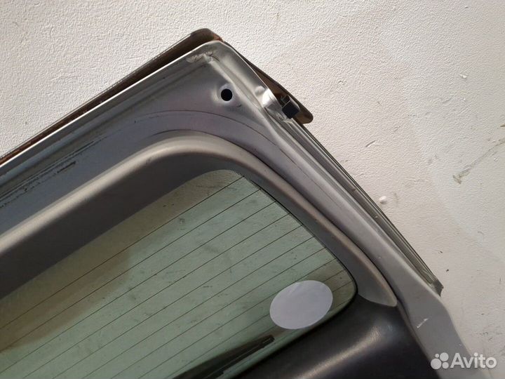 Замок багажника Toyota RAV 4, 2004