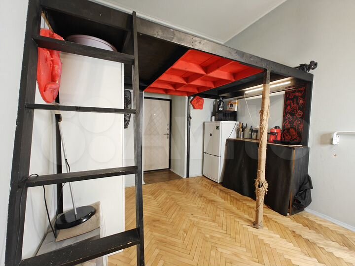 Комната 22 м² в 9-к., 2/7 эт.