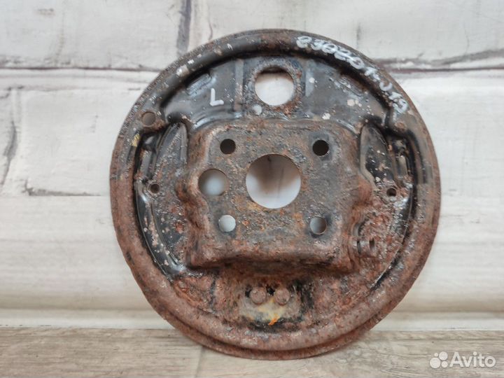 Щит опорный задний левый Aveo (T250)