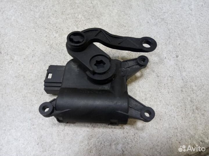Сервопривод заслонок печки Seat Leon 1P1 2009-2013
