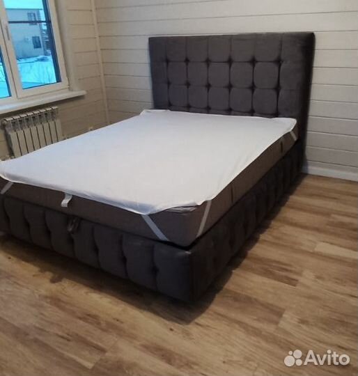 Кровать двуспальная