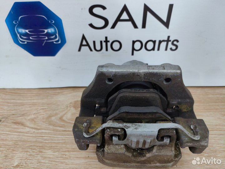 Суппорт тормозной задний правый Bmw X5 E70