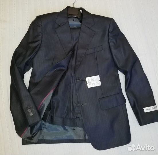 Школьный костюм, серый. Новый. рост 152-158