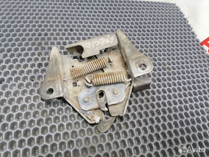 Замок капота Kia Spectra