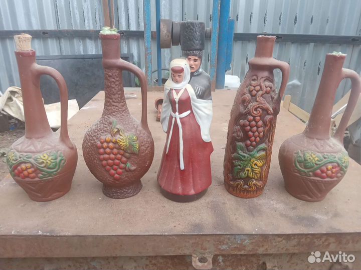 Глиняная бутылка