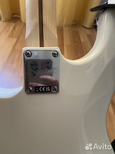 Электрогитара Fender Squier Bullet Strat