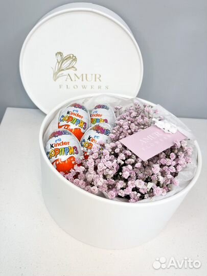 Набор киндер сюрприз с гипсофилой