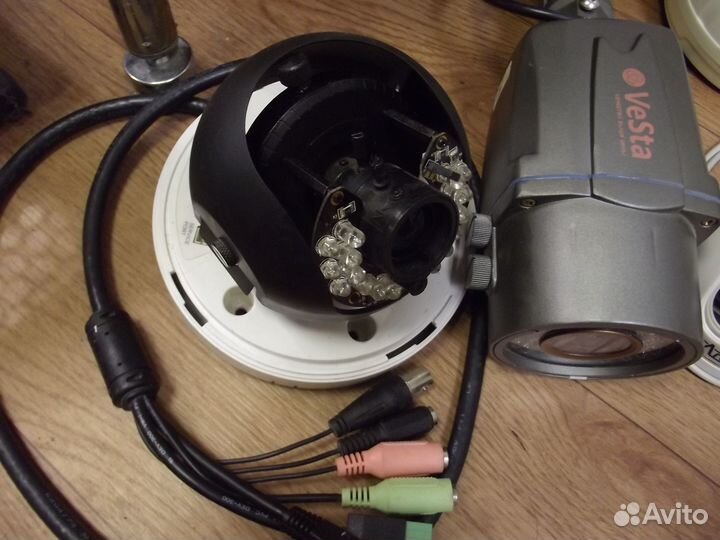 Видеорегистратор; камеры - аналог