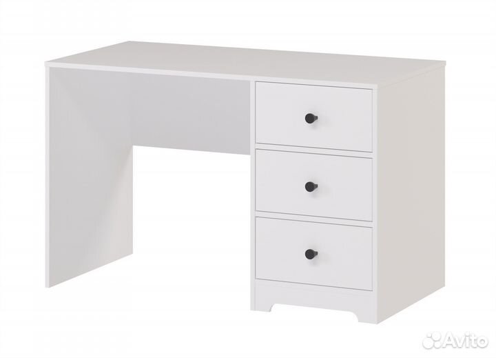 Детский письменный стол