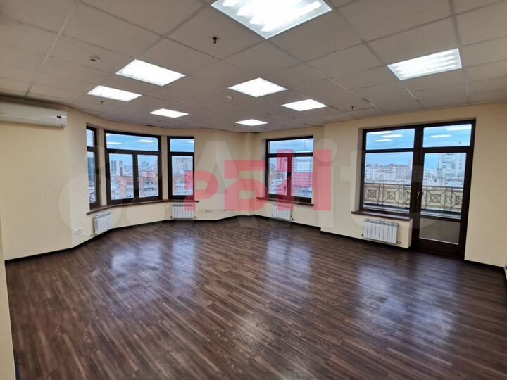 Офисы с ремонтом, отдельным входом в Центре 266,1к