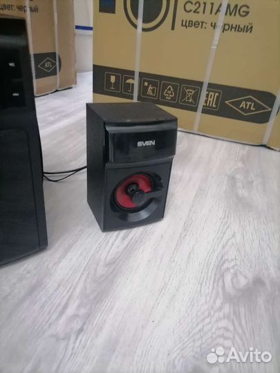 Колонки новые с сабом 2.1 USB AUX радио пульт