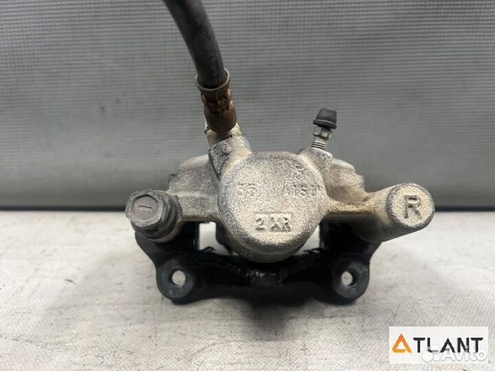 Суппорт задний правый toyota caldina