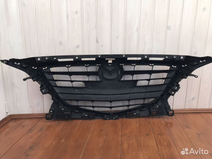 Решетка радиатора Mazda 3 bm