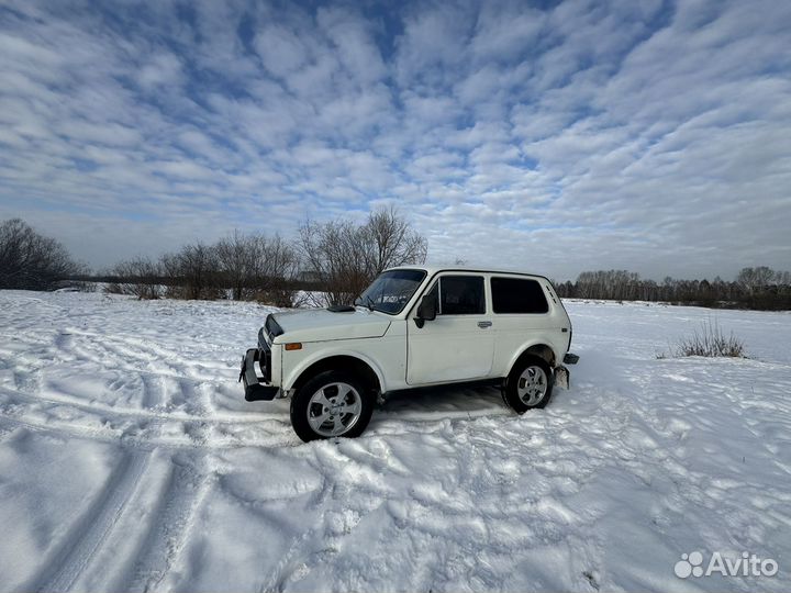 LADA 4x4 (Нива) 1.7 МТ, 1997, 28 500 км
