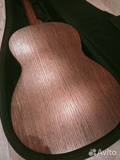 Классическая гитара Cremona