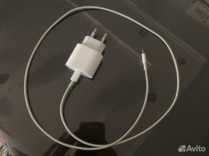 Зарядное устройство для телефона