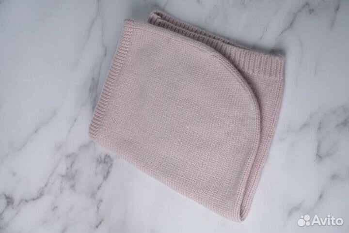 Капор теплый женский