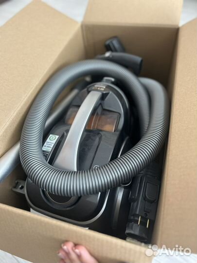 Пылесос LG Kompressor