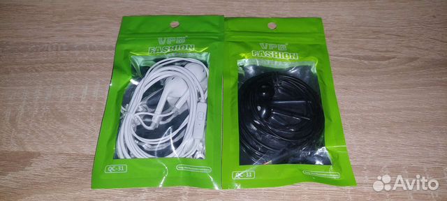 Проводные наушники с микрофоном