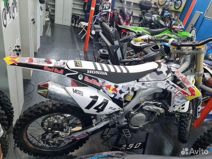 Кроссовый мотоцикл Honda CRF 450 r