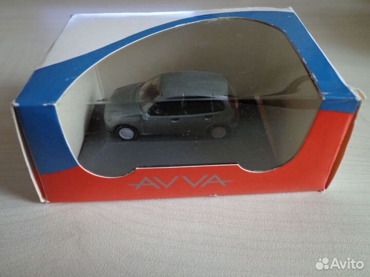 Avva VAZ модель 1:66 Радон серебристая