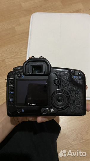 Зеркальный фотоаппарат Canon 5d первопятак