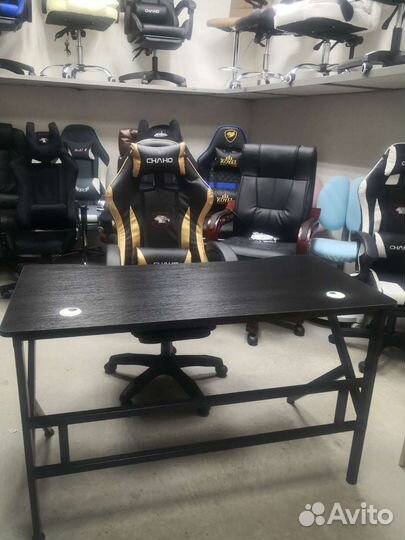 Игровой компьютерный стол лайт