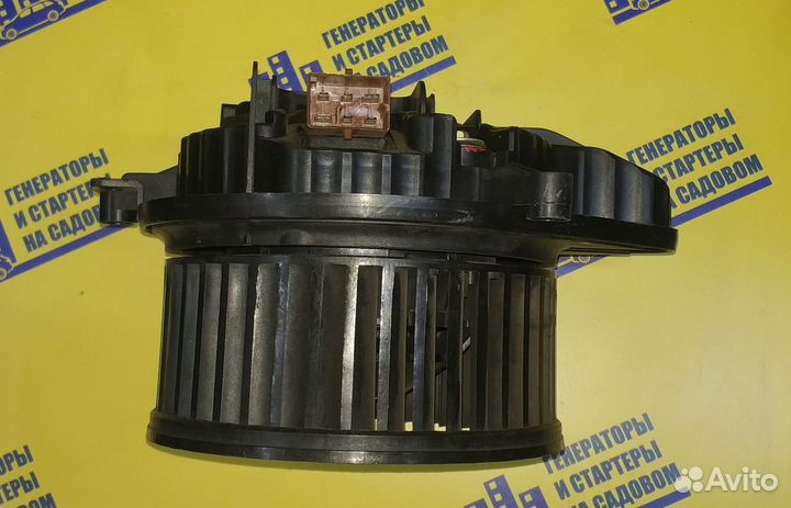 Моторчик печки Audi A4