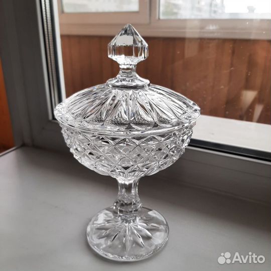 Вазы хрустальные