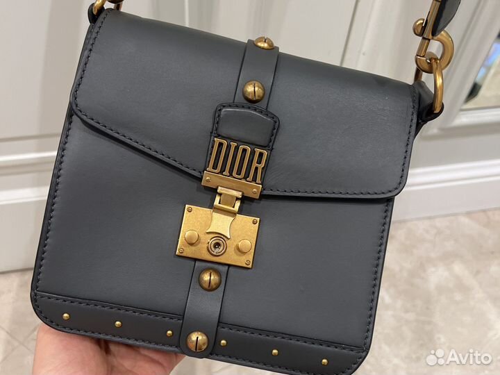 Продам сумку Dior