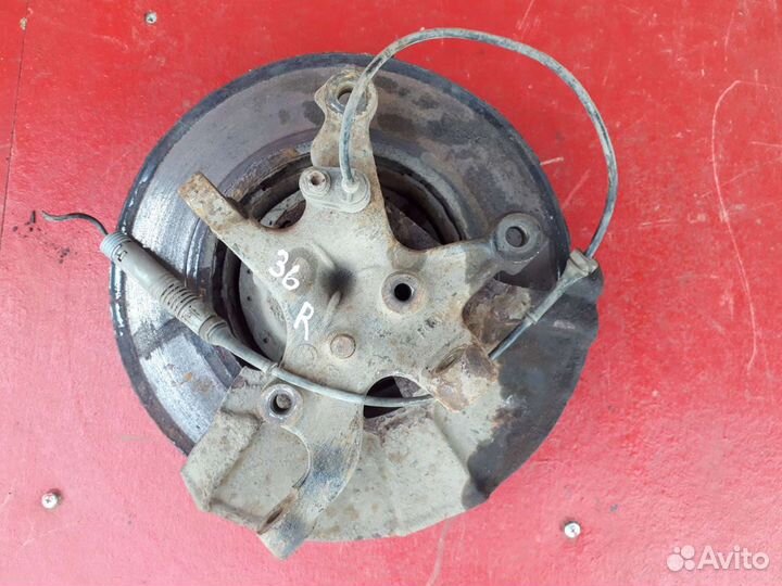 Бмв 3 Е36 поворотный кулак пер. правый