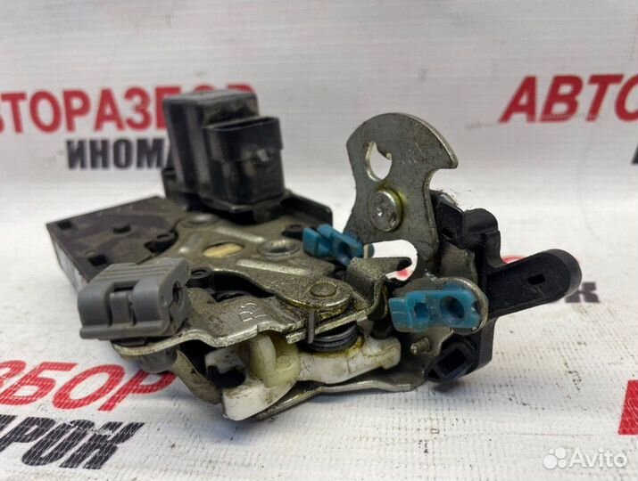 Замок боковой двери задний правый Chevrolet