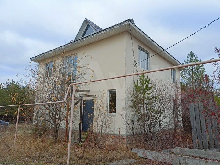 Коттедж 170 м² на участке 16 сот.