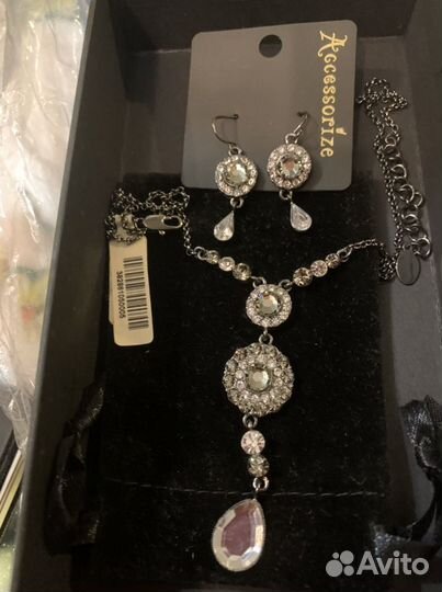 Колье и серьги