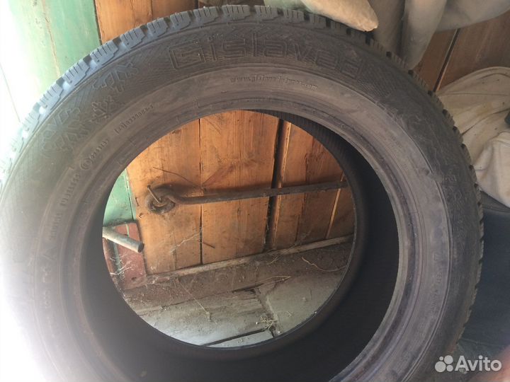 Gislaved Nord Frost 5 235/55 R17 105S