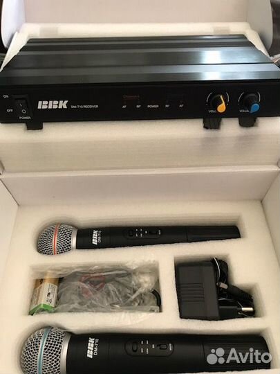 Беспроводные микрофоны BBK DM-710