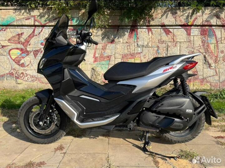 Aprilia SR GT 200 новый