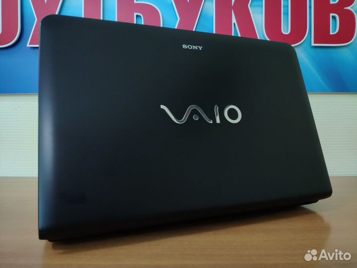 Ноутбук Sony Vaio / Core i3 / ssd+hdd / Radeon